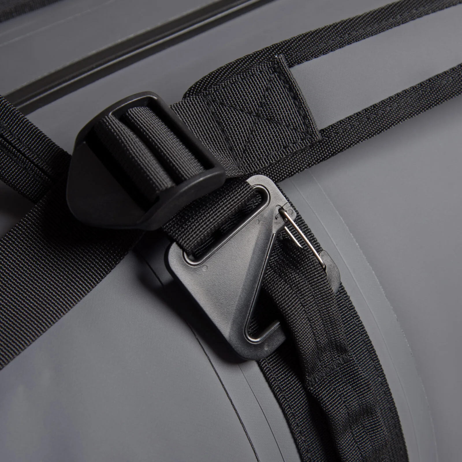 ZULKI - Bolso Seco 75L - Gris Patagónico