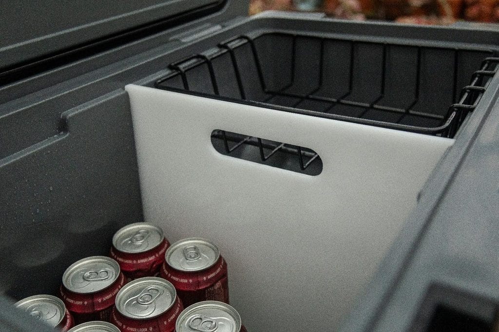 Detalles y accesorios de la conservadora Zulki 65QT